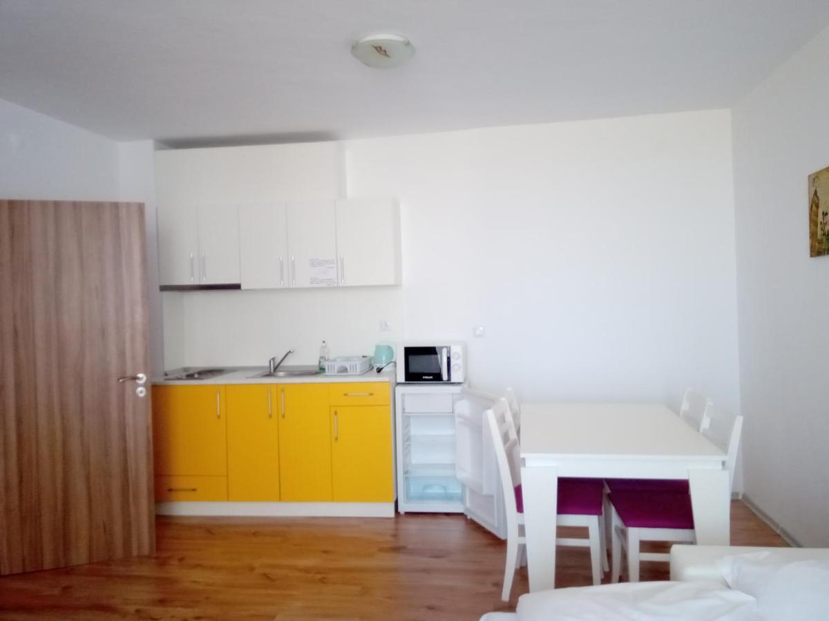 Apartcomplex Chateau アヘロイ エクステリア 写真