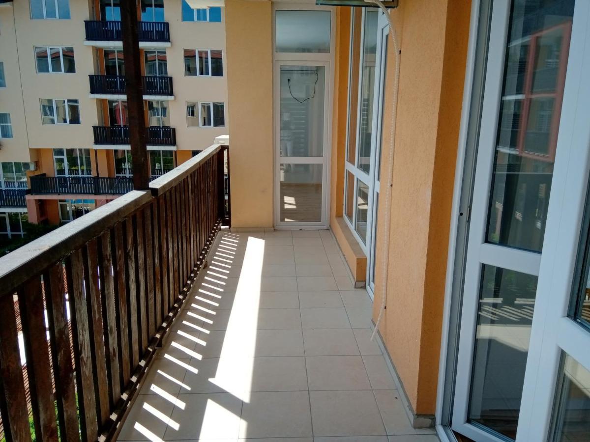 Apartcomplex Chateau アヘロイ エクステリア 写真